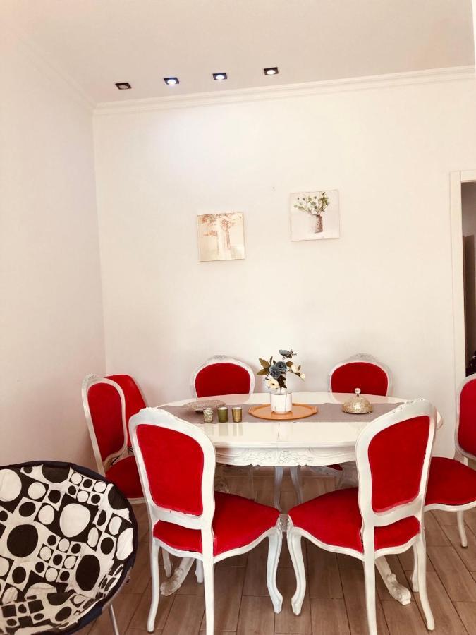 Sweet Apartment In Kutaiszi Kültér fotó