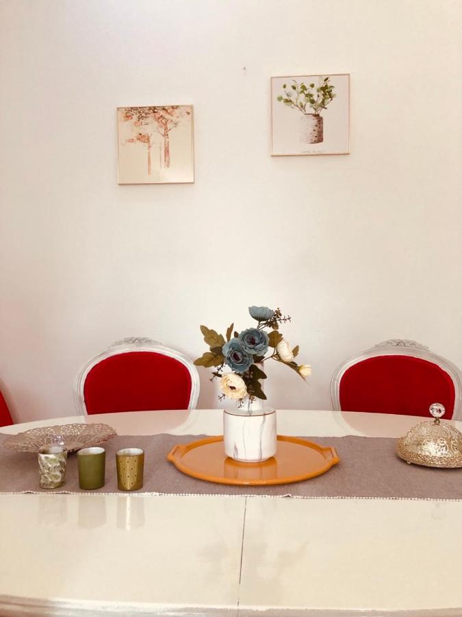 Sweet Apartment In Kutaiszi Kültér fotó