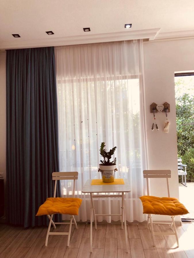 Sweet Apartment In Kutaiszi Kültér fotó