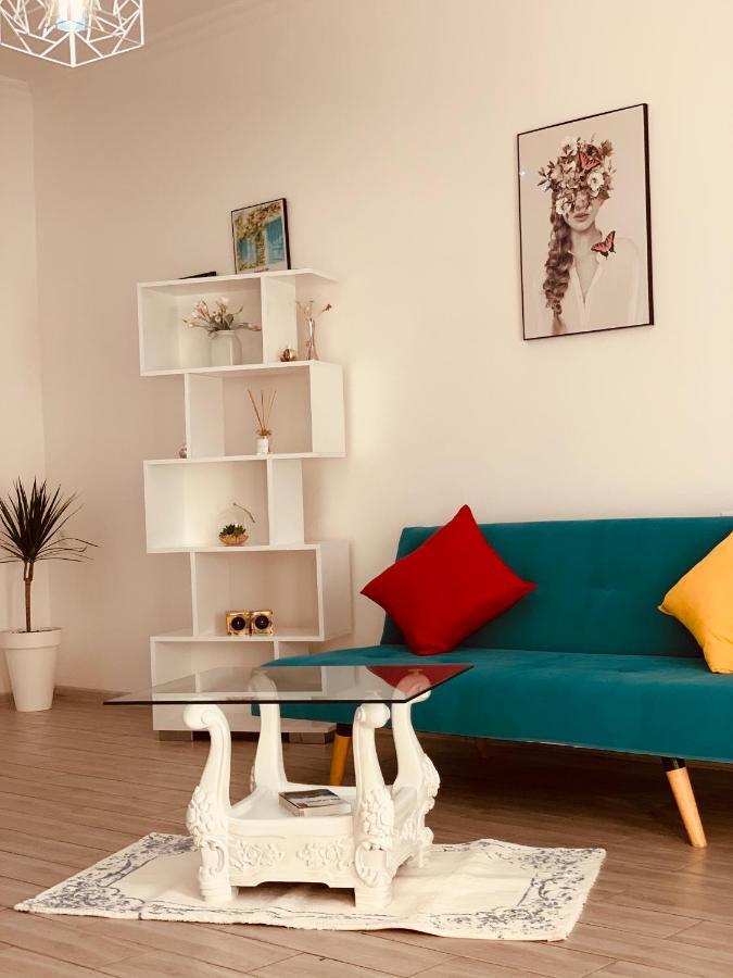 Sweet Apartment In Kutaiszi Kültér fotó