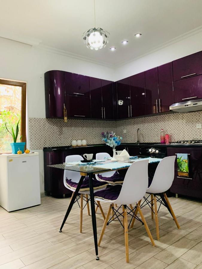 Sweet Apartment In Kutaiszi Kültér fotó