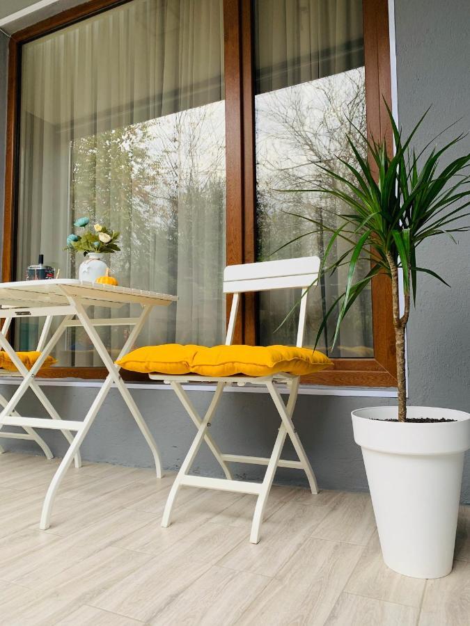 Sweet Apartment In Kutaiszi Kültér fotó